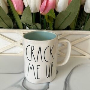 🌷Rae Dunn CRACK ME UP Mug